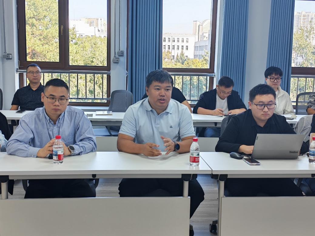 先进电气装备制造产业学院召开电缆方向2026年顶岗实习校、企、生见面会